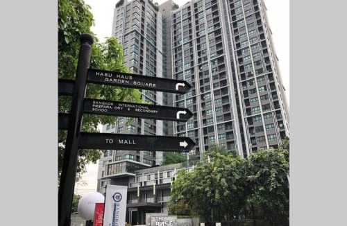 Phra Khanong Nuea Apartment | The Base Park East - Bangkok Sukhumvit 77