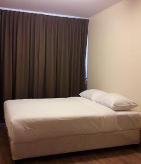 Bangkok Central Business District Hotel | The Blooms Residence