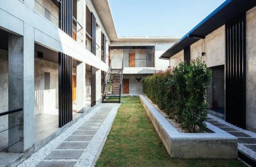 Nong Kwai Hotel | The Camp Muay Thai Resort and Academy