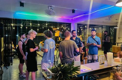 Wua Lai Hostel | The Connection Hostel