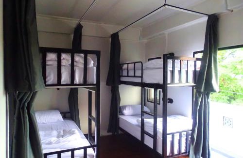 Wua Lai Hostel | The Connection Hostel