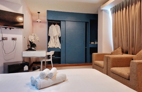 Nong Bon Hotel | The Grand Lunara Hotel at Srinakarin