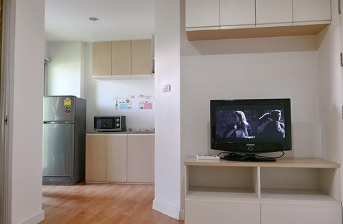 Saen Suk Apartment | The green gald bandsaen