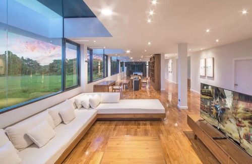 San Sai Villa | The Haven by YiZen - 7BR Luxury Pool Villa