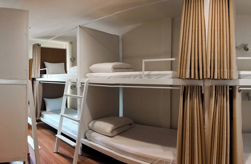 Ban Phan Thom Hostel | The Meadow Hostel Khaosan