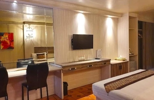 Sathorn Cabin | The Montana Lodge - Sathorn