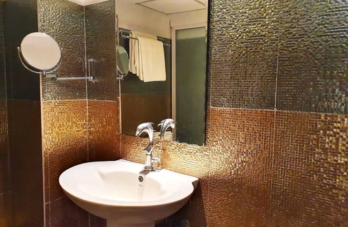 Sathorn Cabin | The Montana Lodge - Sathorn