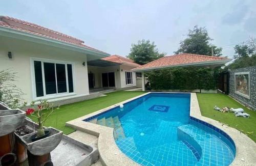 Cha-am Villa | The Natphop pool villa Meeting Pool Villa