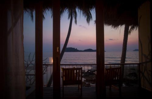 Hat Sai Ri Resort | The Nest Private Beach Resort