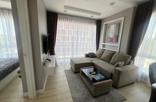 Saen Suk Apartment | The Patio Bangsaen Cozy Condo