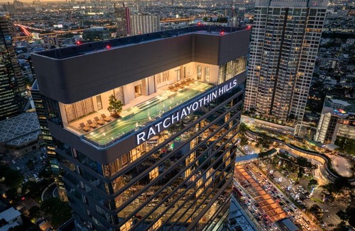 Chatuchak Hotel | The Quarter Ratchayothin by UHG