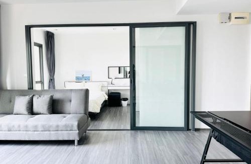 Bang Lamphu Lang Apartment | The Rich Condo one bed