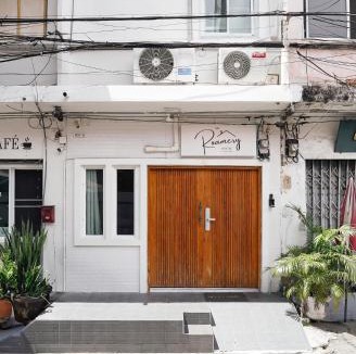 Banglamphu Hostel | The Roamery Hostel