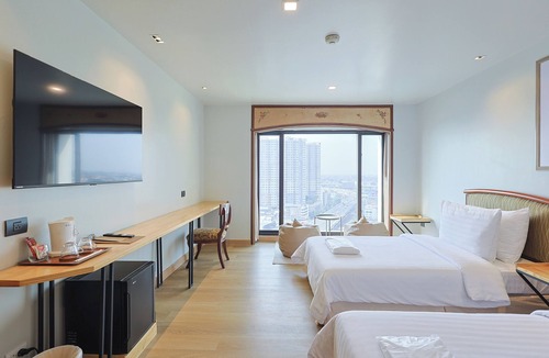 Bang Phlat Hotel | The Royal City Hotel