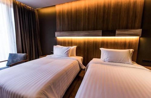 Mae Sot Hotel | The Teak Hotel