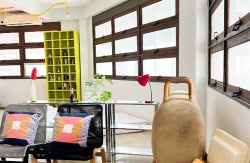 Khlong Toei Apartment | The Urbanists BKK Entire Floor 4-6 people 4Beds 4Baths near Medpark Hospital , Queen Sirikit Convention hall , Benjakitti Park