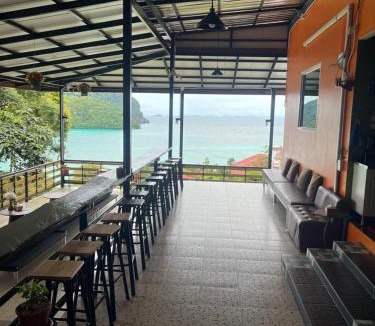 Ko Phi Phi Hostel | The view Hostel