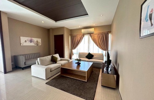 Samut Sakhon Villa | The Villa Jomtien Pattaya By Ahmed