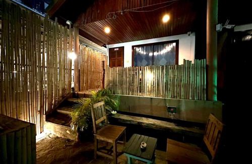 Baan Tai Hostel | The Wave Haad Rin