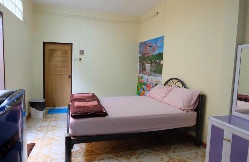 Ko Sichang Resort | Thippawan Bungalow