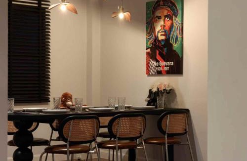 Khlong Tan Nuea Villa | Thonglor 4-story modern art villa Free WiFi Netflix