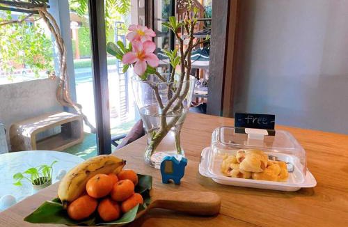 Wua Lai Hostel | To Bed Poshtel