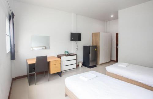 Sam Wa Tawan Ok House | Tonsoi Hathairat