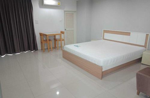 Ratchadaphisek Hotel | Townhouse Siam Privi Hotel