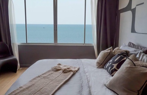 Pak Nam Pran Apartment | Tranquil Artist Room Ocean View Peaceful Escape