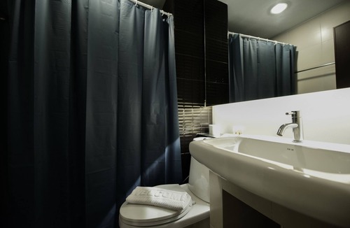 Nakhon Pathom Hotel | Trendy Hotel