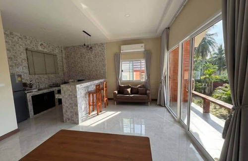 Srithanu House | Triangle Villa Authentic Green Garden Private