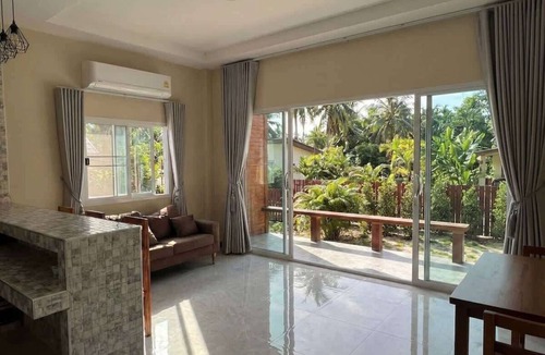 Srithanu House | Triangle Villa Authentic Green Garden Private
