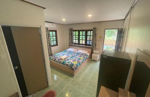 Thong Krut Hostel | TRIBE by Aforetime