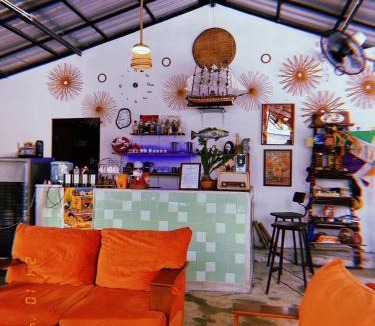 Ranong House | Tropical Hostel