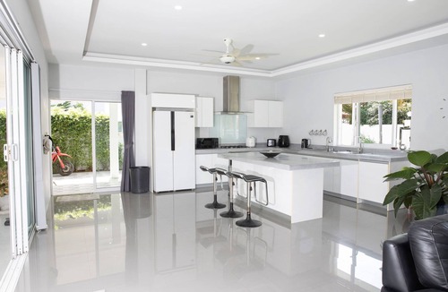 Thong Krut Villa | Tropical Private Pool Villa Koh Samui