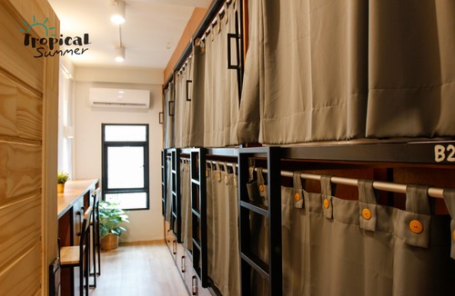 Sathorn Hotel | Tropical Summer Hostel