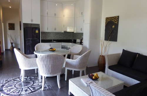 Rayong Villa | Tropicana Beach Villa at VIP Resort