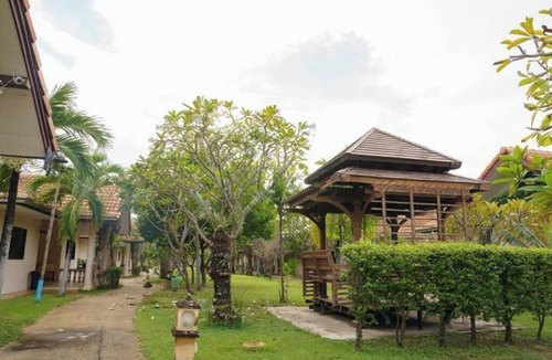 Si Racha Villa | Two Fifty Nine Resort 259 รีสอร์ต
