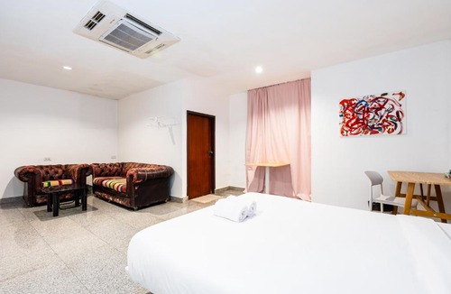 Ploenchit Apartment | U ROOM Sukhumvit 2 - BTS Nana