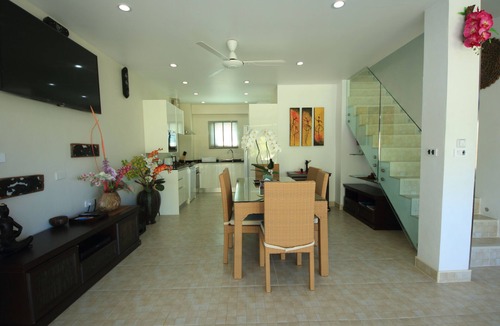 Bang Po House | U3 Beautifull town house 3 BR private swimming pool steps to the beach