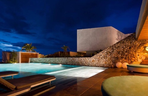 Khuekkhak Villa | Ultra Spacious Beachfront Grand Pool Villa