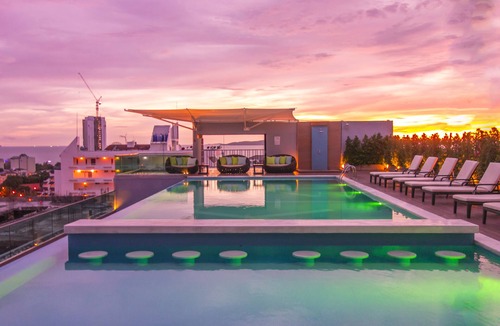 Pratumnak Hill Hotel | Unique Regency Pattaya