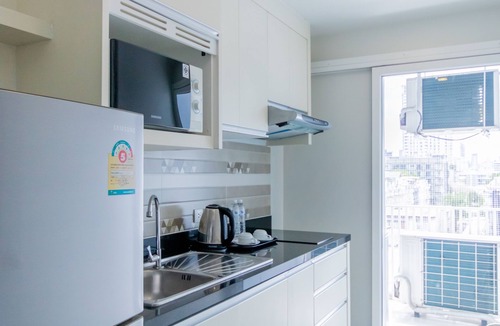 Khlong Tan Nuea Apartment | United Residence Ekamai Bangkok
