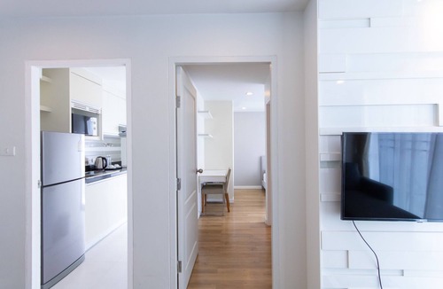 Khlong Tan Nuea Apartment | United Residence Ekamai Bangkok