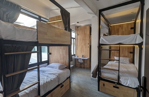 Silom Hostel | Urban Jungle Hostel