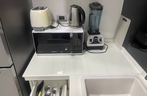 Nai Harn Apartment | Utopia D Private & Quiet · 1BR · Pets OK · 500Mbps