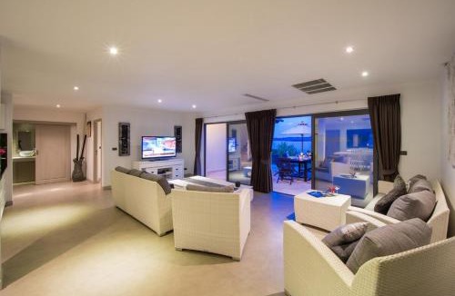 Plai Laem House | V231 Beachfront 3BR Pool Villa Stunning Seaview