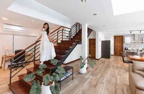 Huay Kaew Villa | Vela Nimman 5BR Luxury Pool Villa