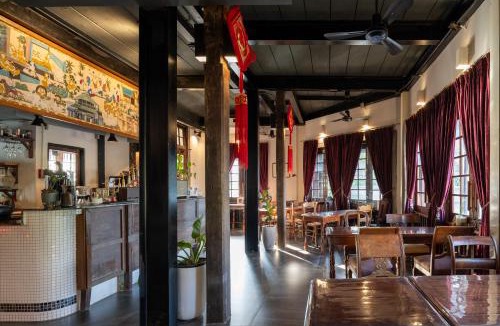 Warin Chamrap Hotel | Velawarin Hotel