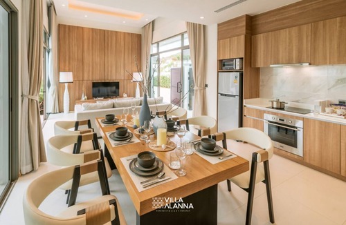 Bang Tao Villa | VILLA ALANNA Phuket